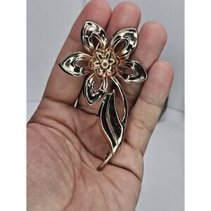 Vintage Sterling Silver - Rose Gold Plated Flower Brooch / Pin [Tarnish Spots]